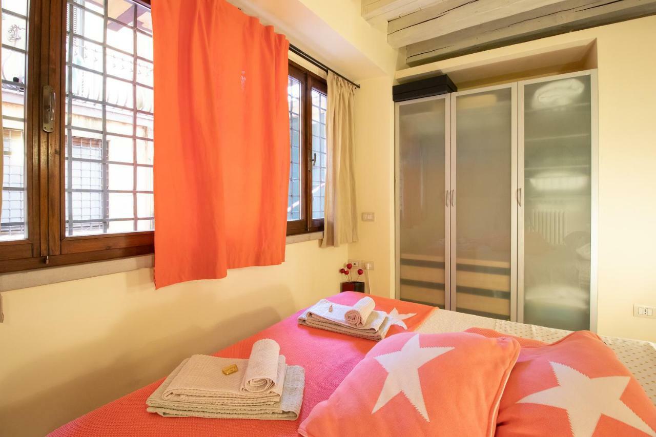 ורונה Lovely Apartment Sottoriva מראה חיצוני תמונה